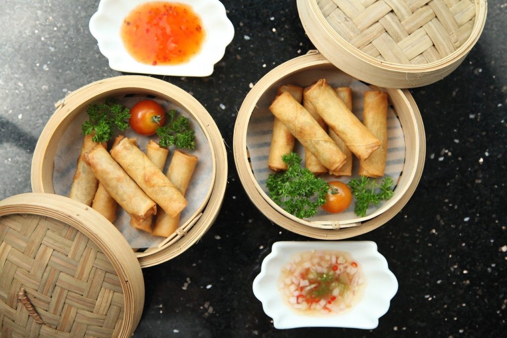 spring rolls, crispy, fried